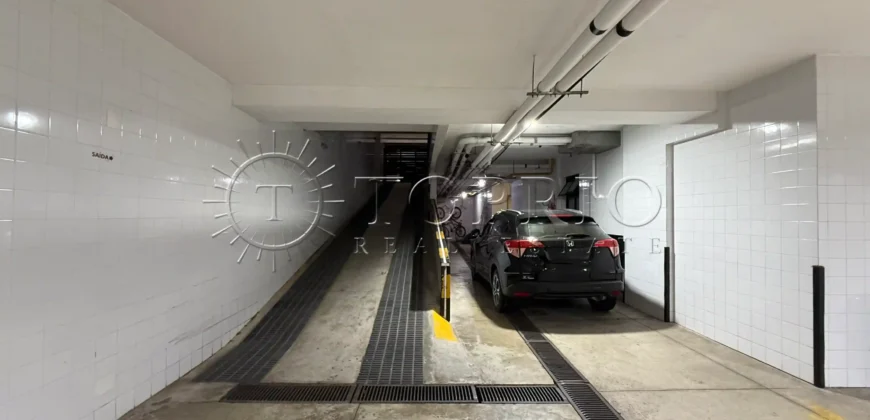 Apartamento à Venda no Leblon com 209 m², Varandão e 3 Vagas