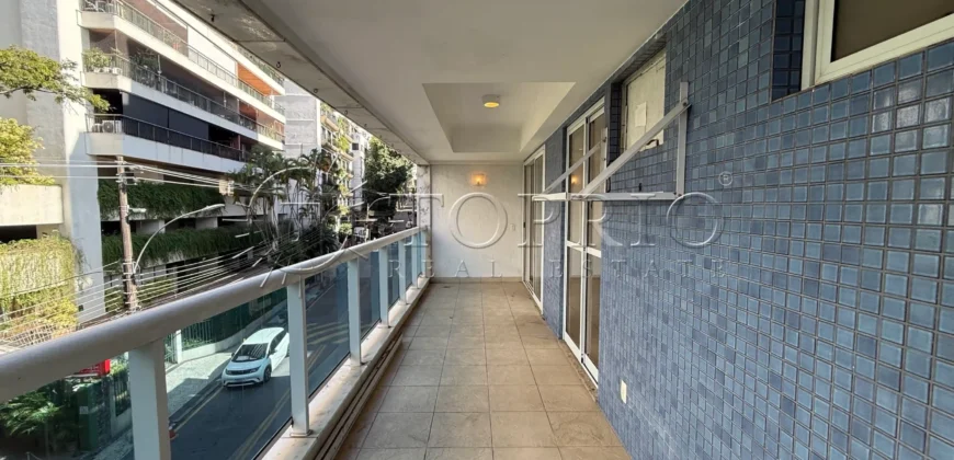 Cobertura Duplex à Venda no Leblon com 176 m², Piscina e 3 Vagas