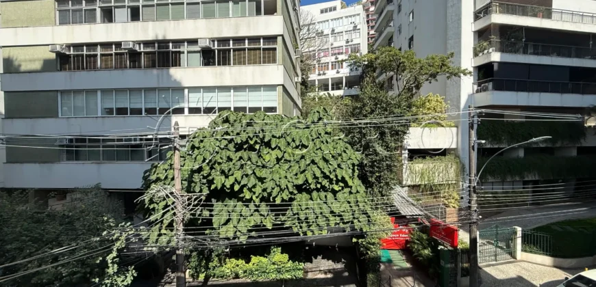 Cobertura Duplex à Venda no Leblon com 176 m², Piscina e 3 Vagas