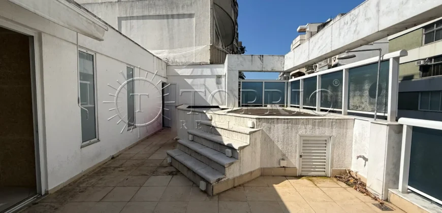 Cobertura Duplex à Venda no Leblon com 176 m², Piscina e 3 Vagas