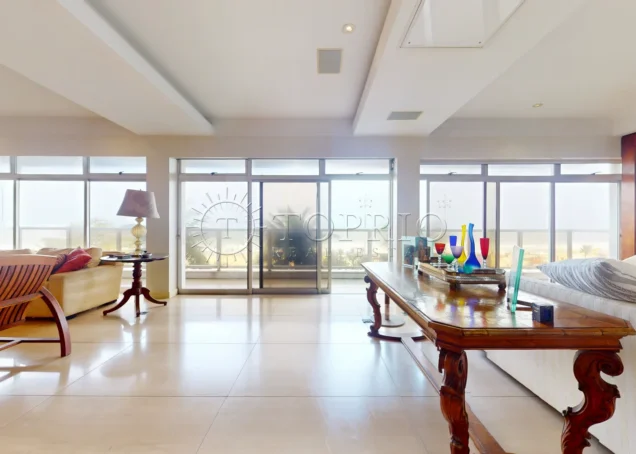Apartamento linear de 322 m² à venda na Avenida Vieira Souto, em Ipanema,