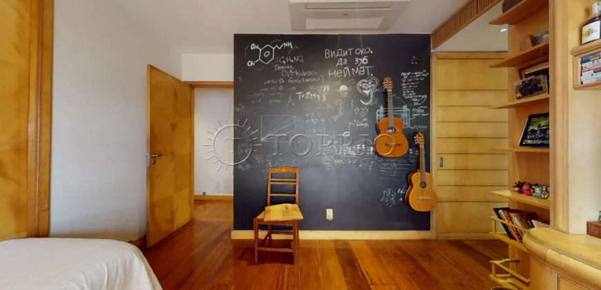 Apartamento linear de 322 m² à venda na Avenida Vieira Souto, em Ipanema,