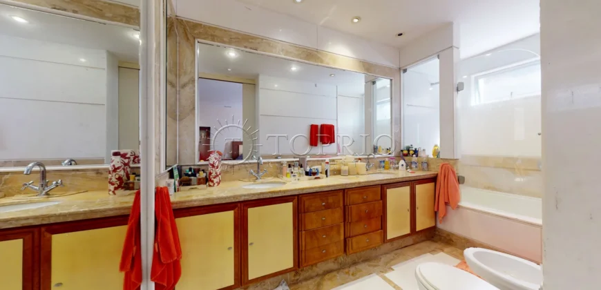 Apartamento linear de 322 m² à venda na Avenida Vieira Souto, em Ipanema,
