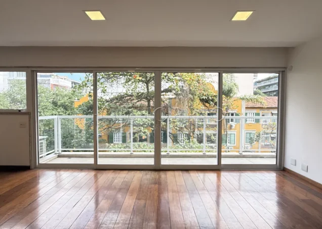 Apartamento 159 m² reformado à venda em Ipanema | 3 quartos