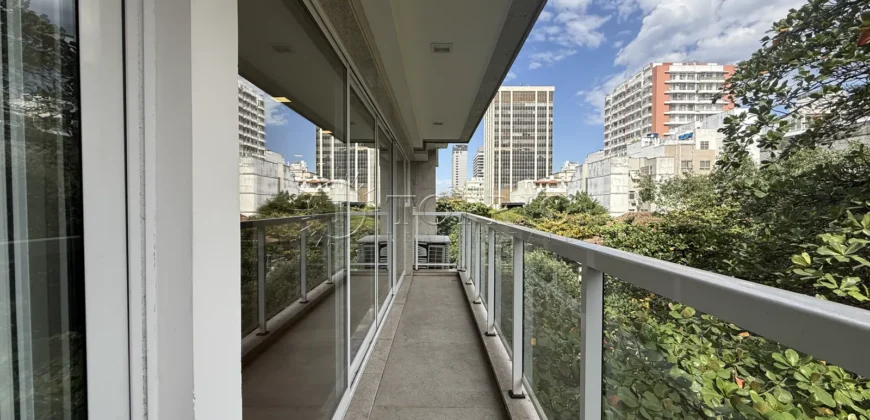 Apartamento 159 m² reformado à venda em Ipanema | 3 quartos