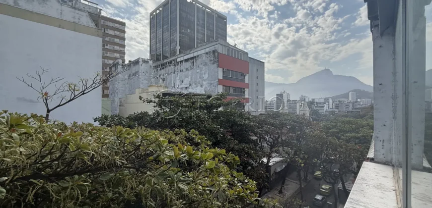 Cobertura linear 145 m² reformada à venda em Ipanema | 3 quartos
