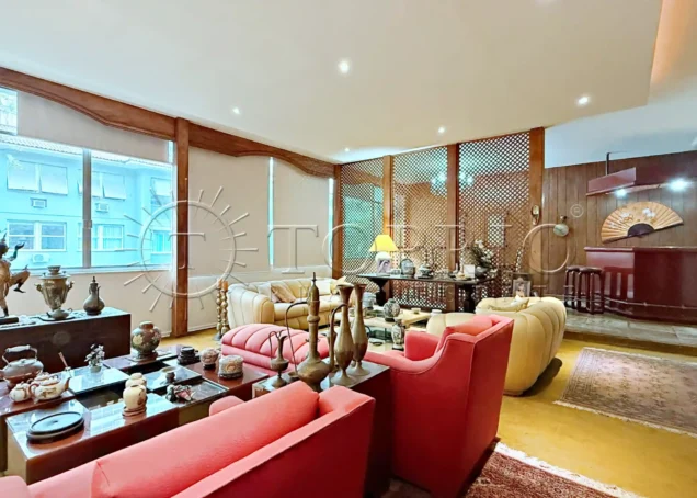 Apartamento de 180 m² no Leblon com 3 quartos e 2 vagas