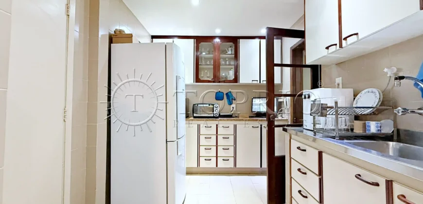 Apartamento de 180 m² no Leblon com 3 quartos e 2 vagas