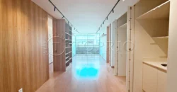 Cobertura triplex de 264 m² no Leblon com piscina e vista para o Morro Dois Irmãos