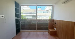Cobertura triplex de 264 m² no Leblon com piscina e vista para o Morro Dois Irmãos
