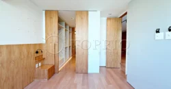 Cobertura triplex de 264 m² no Leblon com piscina e vista para o Morro Dois Irmãos