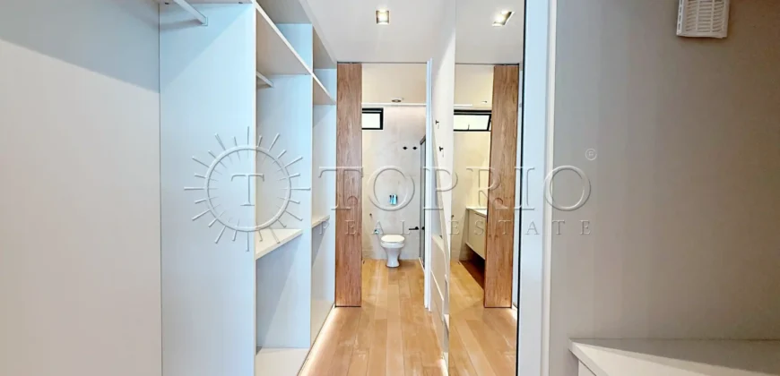 Cobertura triplex de 264 m² no Leblon com piscina e vista para o Morro Dois Irmãos