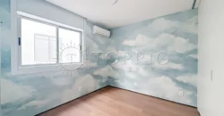Cobertura triplex de 264 m² no Leblon com piscina e vista para o Morro Dois Irmãos
