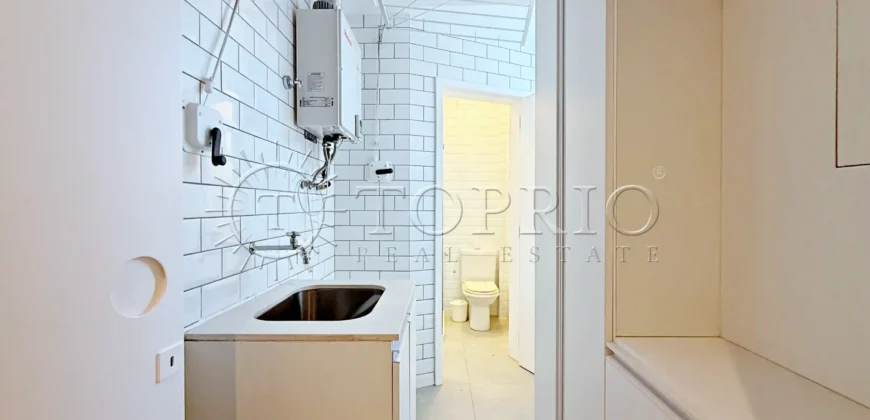 Cobertura triplex de 264 m² no Leblon com piscina e vista para o Morro Dois Irmãos